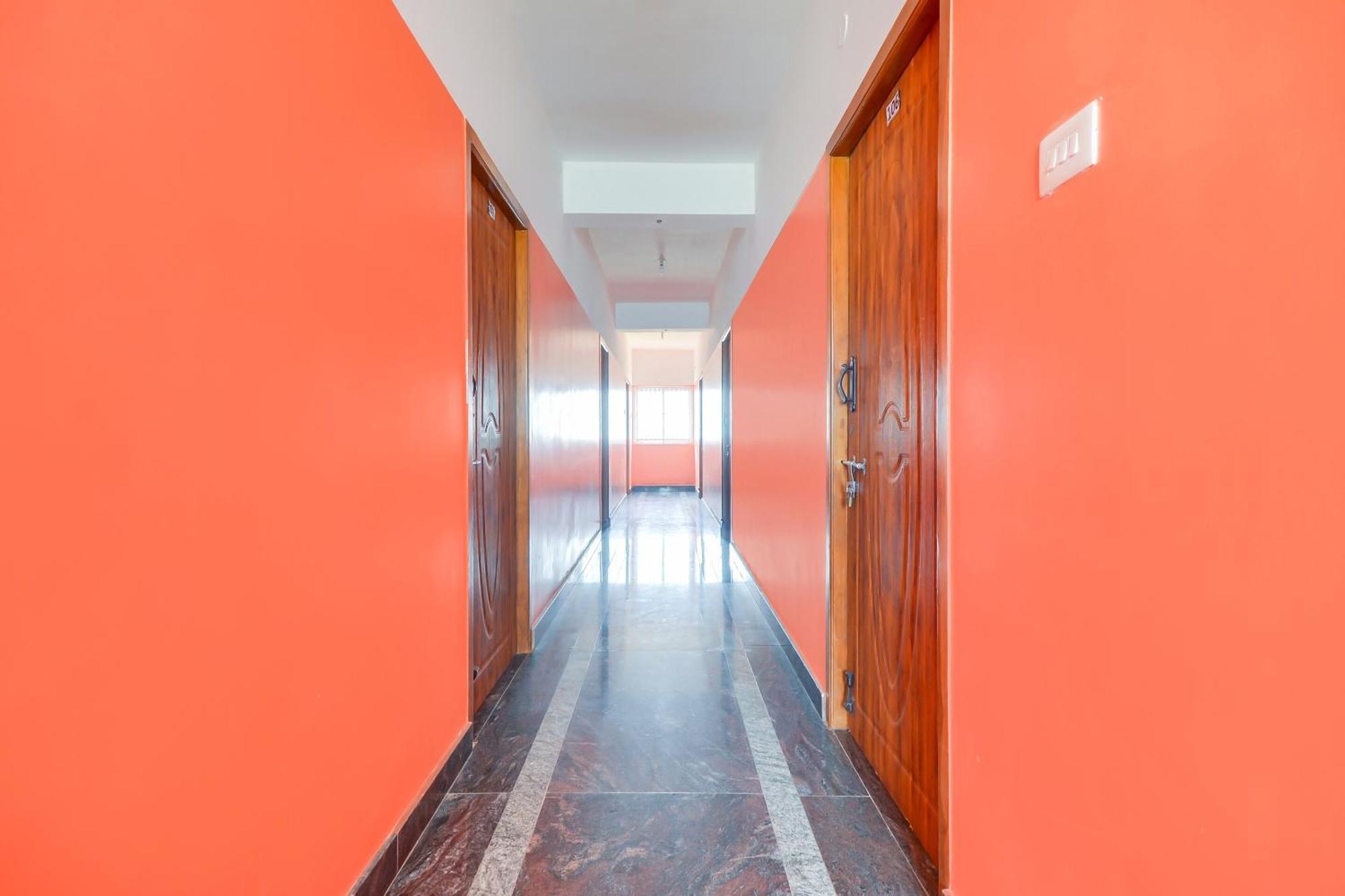 Hotel O St Residency Mudukarai Buitenkant foto